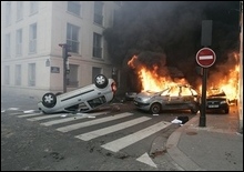 У листопаді 2005 року на території Франції було спалено близько 10 тис. автомобілів