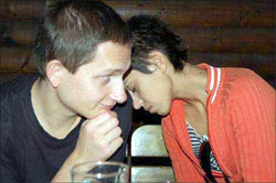 Юлія Зайцева зі своїм хлопцем Максимом у кафе у Кам’янці-Подільському за кілька годин до смерті 