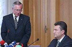 Янукович завернувся у ГПУ. З заявою на Тарасюка