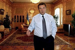Янукович закликає чи просить Ющенка щось зробити з Указом. Щоб ще поговорити