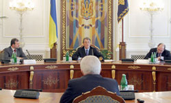 Президент Ющенко розпочав консультації щодо розпуску парламенту