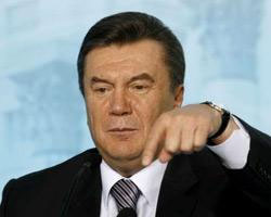 Янукович поїхав у Польщу без Яценюка. Той, вірогідно,  “по фєнє нє ботаєт” 