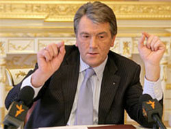 Президент Ющенко нібито готовий призупинити дію Указу. Але вибори неминучі