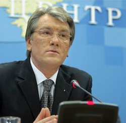 Президент Ющенко нібито готовий призупинити дію Указу. Але вибори неминучі (уточнено)