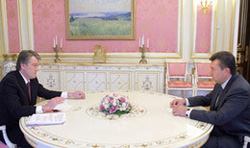 Президент Ющенко і прем'єр Янукович домовилися про дострокові вибори