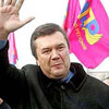 Янукович докорінно змінився: він вже агітує за вибори. Інші більшовики мовчать
