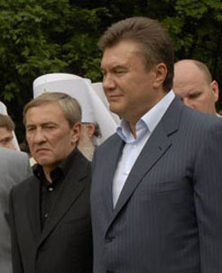 Янукович і Черновецький поєдналися у розкраданні столичної землі