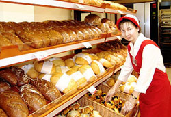 Подарунок землякам від Януковича. Подорожчав хліб і борошно