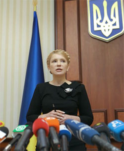 Тимошенко зіпсувала інтригу СП навколо кредитів