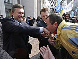 Візит Януковича коштував життя фотографу