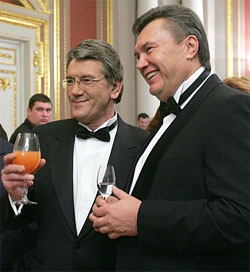 Сіамські близнюки Кучми. Ющенко підпише фішку Януковича