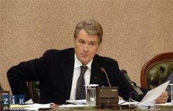 Епідемія. Президент Ющенко закликав політиканів не каламутити воду і зникнути з телеекранів