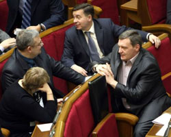 Коаліційні пристрасті. Нардеп оприлюднив списки друзів Януковича у НУ-НС