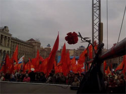 Комуністи вже Майдан не лають. Луганський Майдан проти фальсифікацій