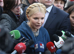 Тимошенко витримала більше 11 годин допиту в ГПУ