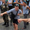 День ВДВ в Росії відзначили масовими погромами, бійками та стріляниною