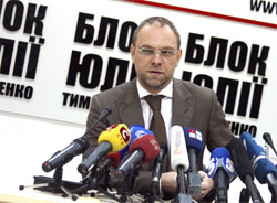 Влада почала обливати брудом іноземних лікарів, які оглядали Тимошенко?