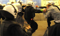 ЄВРО-2012. За час групового турніру польська поліція затримала бульше 500 фанів