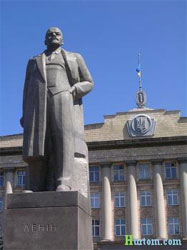 Демонтований у 2007 р. пам’ятник Леніну у Черкасах