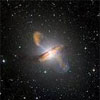 Учені сфотографували “плювок” чорної діри