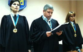 “Кіреєвщина”. Суд відмовив Яценюку і не повернув право голосу 30 тисячам осіб