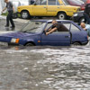 Сильна злива затопила вулиці Одеси: автомобілі плавали у воді
