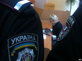 Тимошенко доставлять на допит до Апеляційного суду у Київ