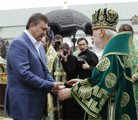 Влада не полишає спроб зробити національні святині власністю московських попів