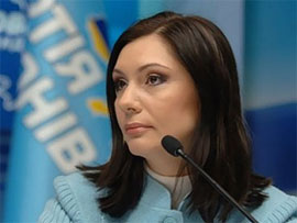 Нардеп-регіонал Бондаренко відповіла, що фальшивий протокол їй підкинули, а потім він взагалі зник