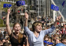 Більшість українців прагнуть в ЄС