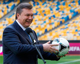 Янукович підключив ГПУ до розслідування скандалу на стадіоні у Львові