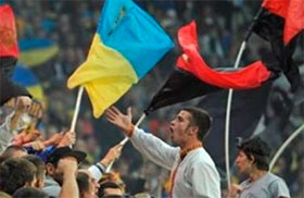 ФК “Карпати” зробив червоно-чорний прапор офіційним символом