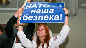 Серед українців зростає кількість прихильників вступу до НАТО