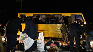 ОБСЄ: пошкодження автобуса під Волновахою відповідають тому, що поруч вибухнула ракета