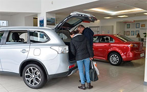 Продажі нових авто в Україні впали до мінімуму за 15 років