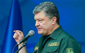Президент Порошенко не вестиме переговорів з кремлівськими маріонетками