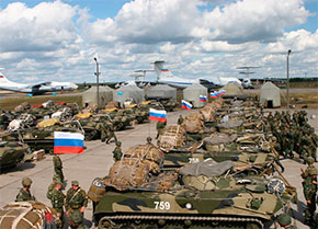 Російська дивізія, передислокована до кордону України, розпочинає бойову підготовку