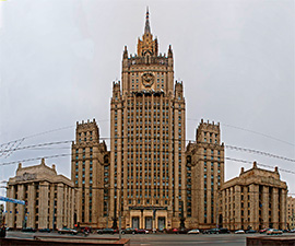 У Кремлі кажуть, що РФ, попри існування п’яти зон військових конфліктів, нікому не загрожує 
