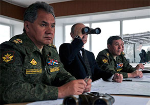 Міністр оборони Росії прибув до окупованого Криму на військові навчання