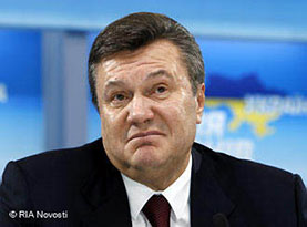 Януковича судять. Заочно