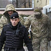Політв’язні Кремля. Адвокат підтвердив, що трьох поранених українських моряків перевели до “Лефортово”