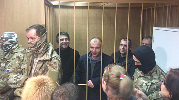 Політв’язні Кремля. Полоненим морякам продовжать термін утримання під вартою