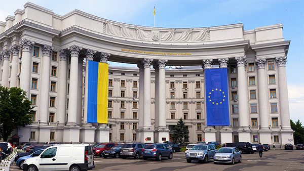 МЗС України засудив паспортну експансію Кремля
