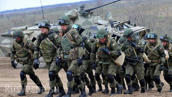 Росія стрімко нарощує військове угруповання в окупованому Криму