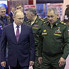 Путін вніс у статути заборону військовим публічно розкривати належність до війська