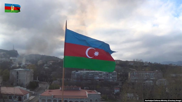 Єреван заявив про тристоронню угоду про кінець боїв за Карабах, Москва про російських миротворців, Баку задоволений