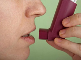 Дехто з вчених вважає, що поширення алергій та астми спричинене недостатнім контактом сучасної людини з бактеріями з навколишнього середовища