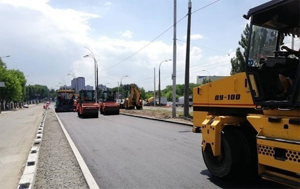 Ахметов пропонує будувати дороги з вугільних шлаків