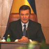 Прем'єр-міністр Янукович терміново повертається в Україну