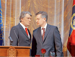 Політичні репресії. Окрім "Самооборони", бандитів знайшли у БЮТ Політичні репресії. Окрім "Самооборони", бандитів знайшли у БЮТ